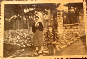 Входната врата на къщата на Васил Попов